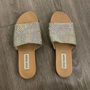 Rhinestone Steve Madden slides. Size 6